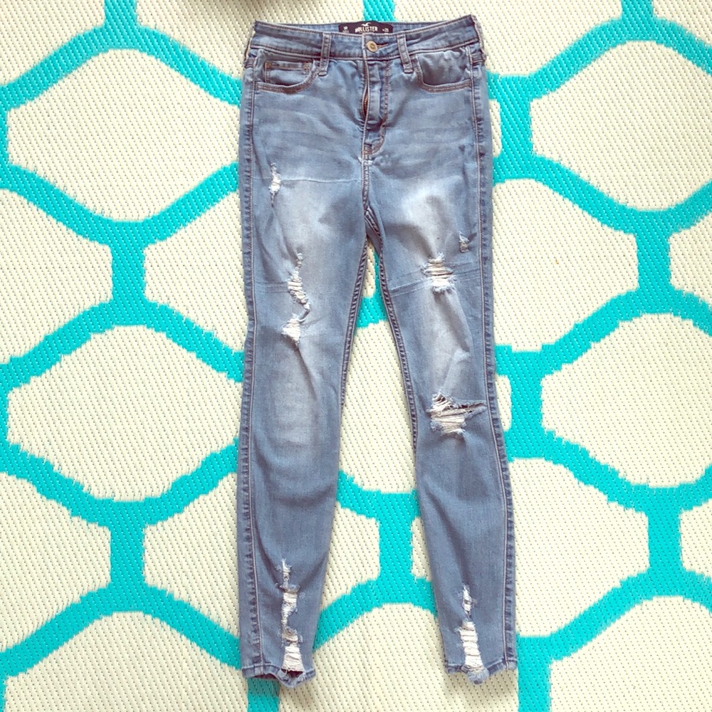 🌻 2/$18 Hollister skinny jean 25